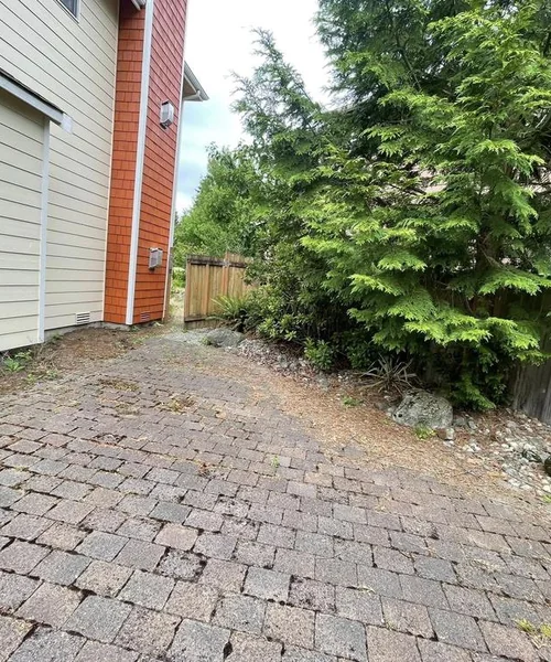 Paver Patio & Walkway Installation in Kirkland 
